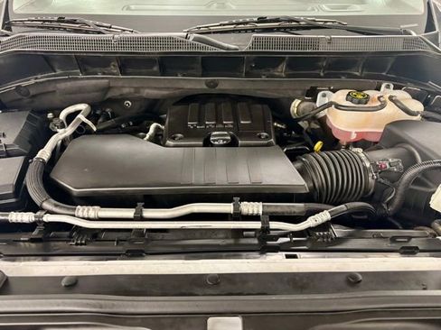 Used 2023 Chevrolet Silverado 1500 Custom image 32