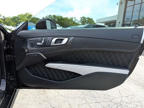 Used 2016 Mercedes-Benz SL 63 AMG image 36