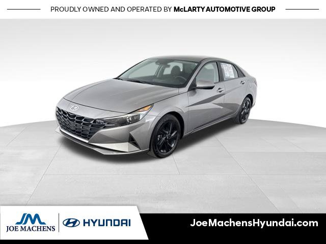 Used 2023 Hyundai Elantra SEL FWD image 4