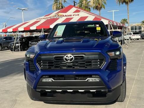 Used 2024 Toyota Tacoma TRD Sport RWD image 2
