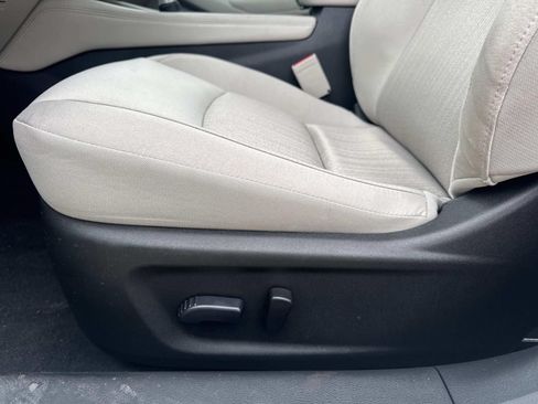 Used 2023 Nissan Altima 2.5 SV FWD image 16