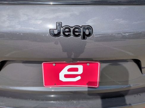 New 2025 Jeep Grand Cherokee L Altitude image 49