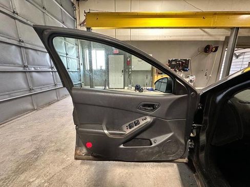 Used 2006 Pontiac G6 Sedan w/ Drivers Package FWD image 22