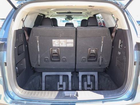 Used 2024 Kia Carnival SX Prestige FWD image 5