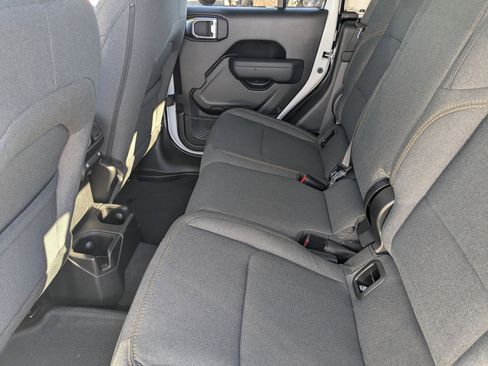 New 2025 Jeep Gladiator Sport AWD/4WD image 14