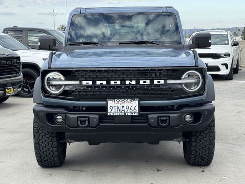 Used 2025 Ford Bronco Badlands AWD/4WD image 2