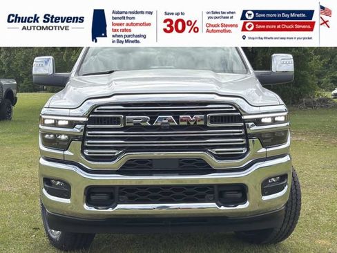 Used 2026 RAM 2500 Laramie AWD/4WD image 4
