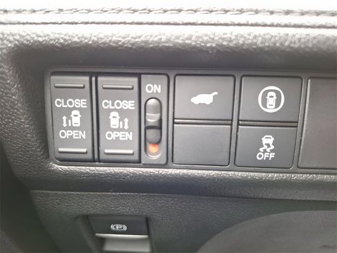 Used 2024 Honda Odyssey EX-L image 32