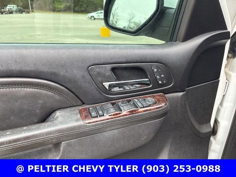 Used 2011 GMC Yukon Denali image 12