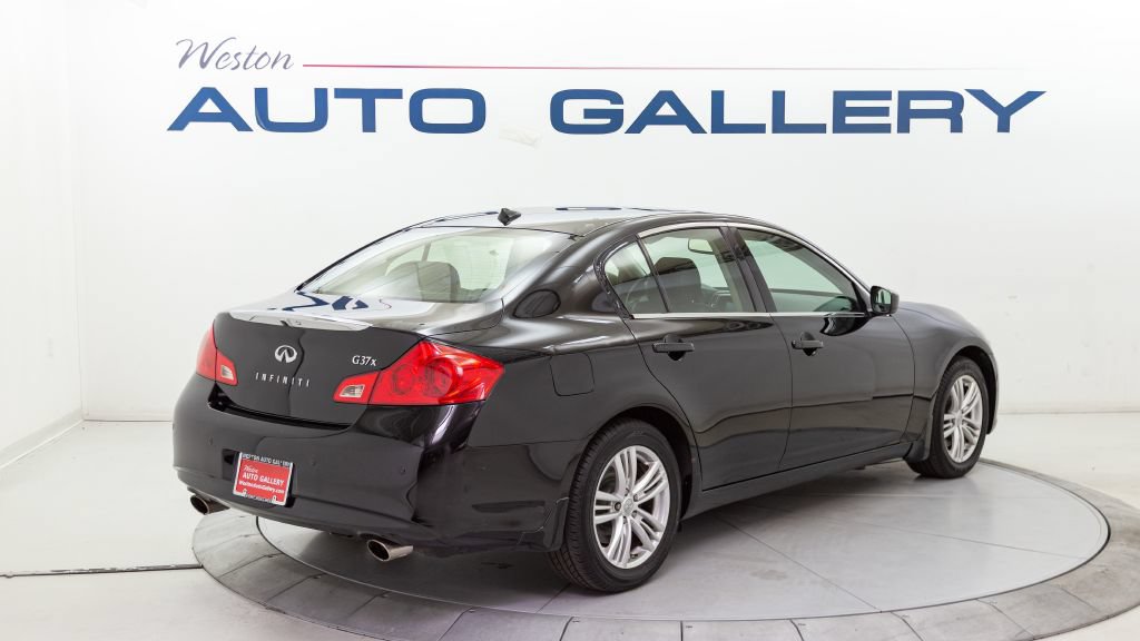 Used 2013 INFINITI G37 x Sedan w/ Premium Pkg AWD/4WD image 5