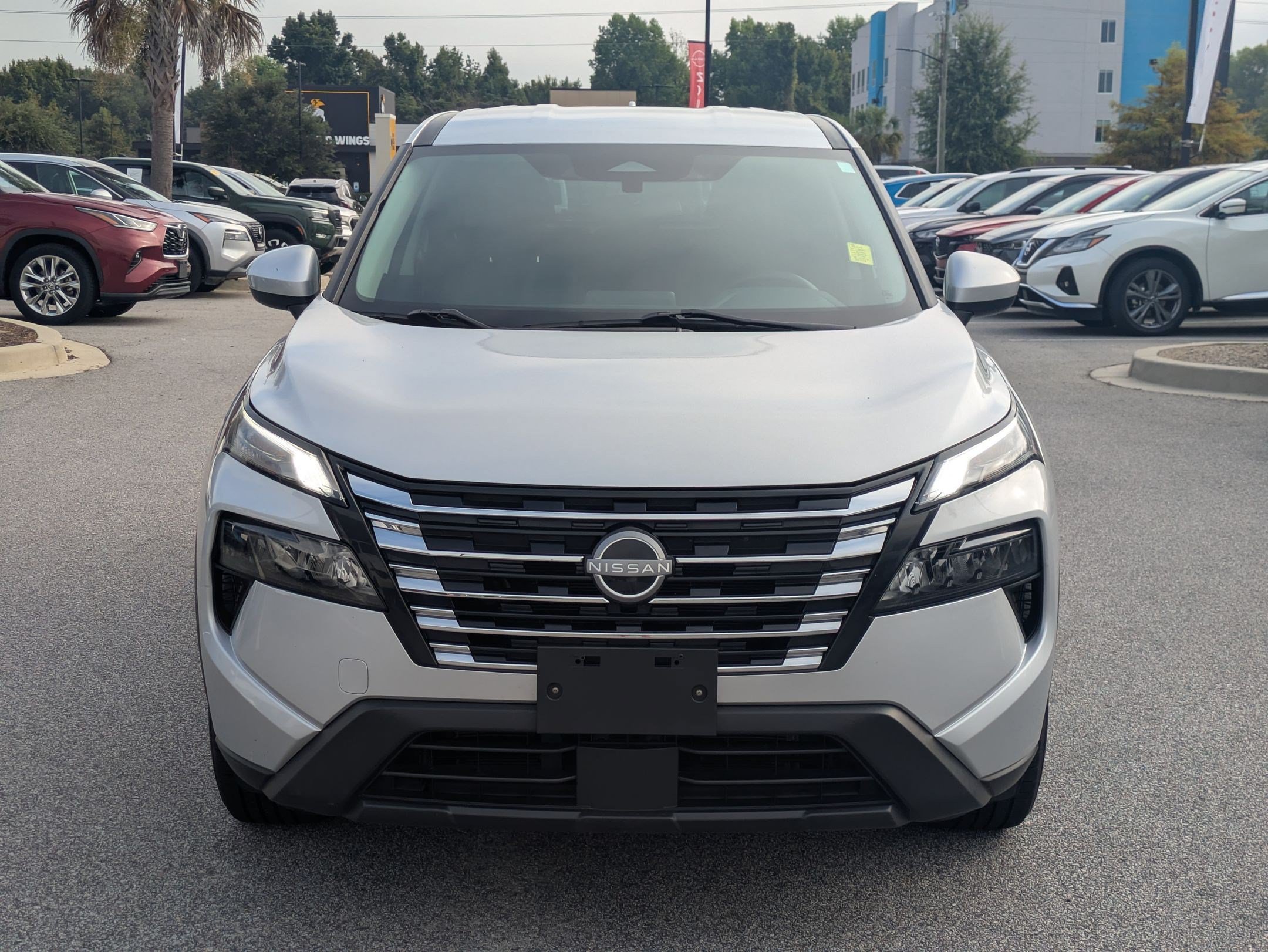 Certified 2024 Nissan Rogue SV AWD/4WD image 9