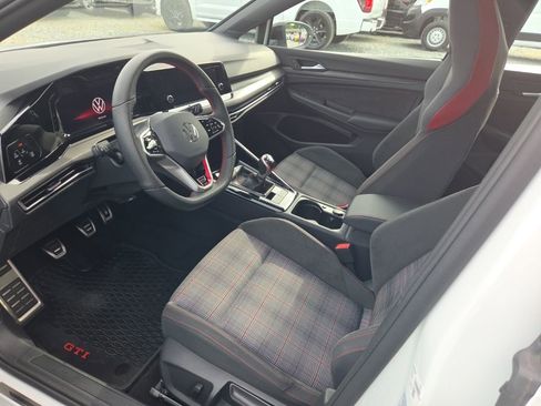 Used 2024 Volkswagen GTI S image 3