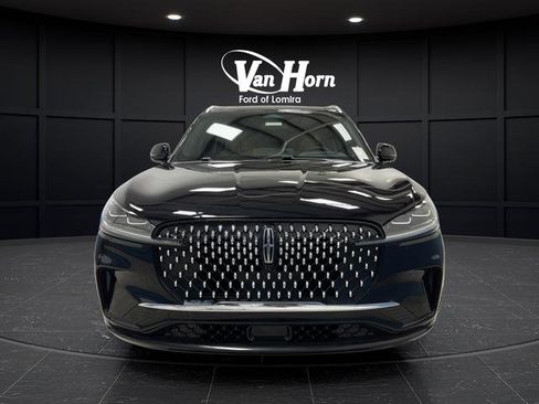 Used 2025 Lincoln Aviator Black Label image 12