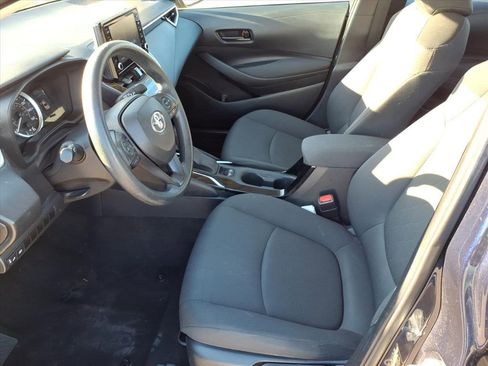 Used 2022 Toyota Corolla LE image 12