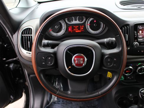 Used 2014 FIAT 500L Trekking w/ Popular Equipment Group image 20