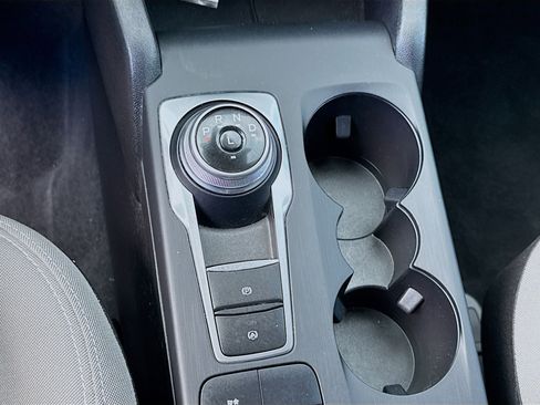 Used 2022 Ford Escape SE image 15