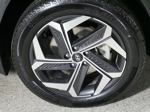 Used 2023 Hyundai Tucson Limited image 15