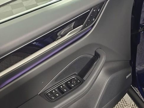 New 2026 Porsche Macan 4 Electric image 16