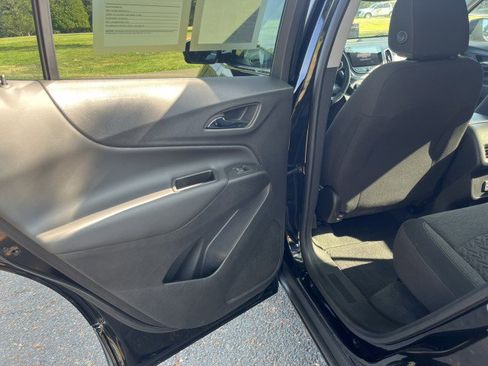 Used 2022 Chevrolet Equinox LT image 21
