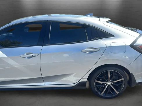 Used 2020 Honda Civic Sport image 9