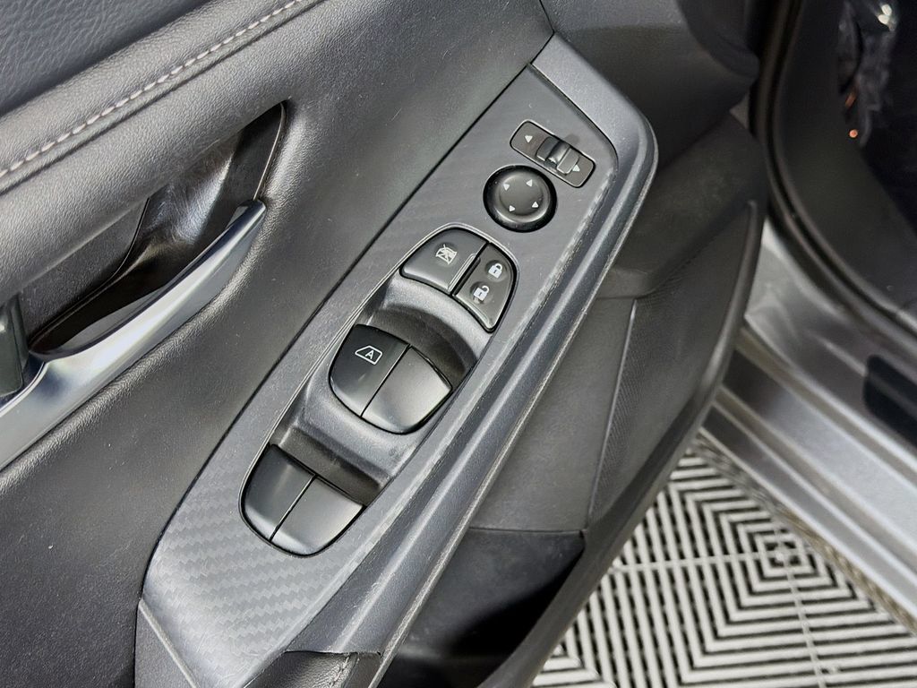 Used 2024 Nissan Sentra SV w/ All-Weather Package FWD image 17