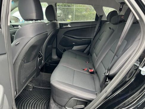 Used 2019 Hyundai Tucson Sport image 17