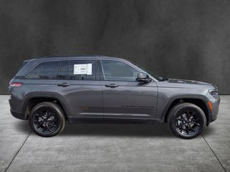 New 2026 Jeep Grand Cherokee Altitude AWD/4WD video 3