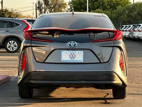 Used 2017 Toyota Prius Prime Plus image 5