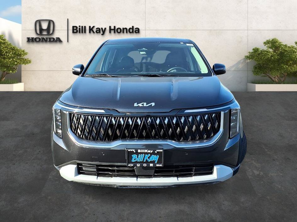 Used 2025 Kia Carnival FWD image 7