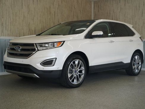 Used 2015 Ford Edge Titanium w/ Equipment Group 302A FWD image 4
