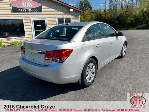 Used 2015 Chevrolet Cruze LS FWD image 4