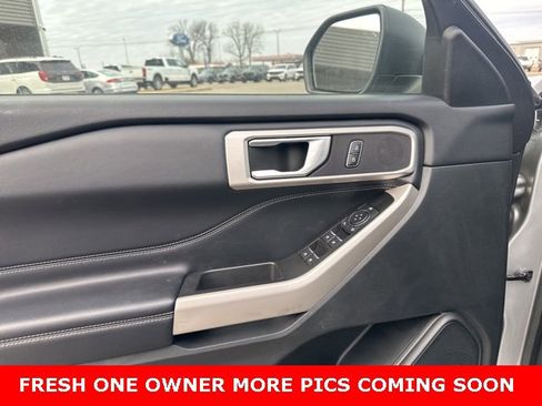 Used 2022 Ford Explorer XLT w/ Equipment Group 202A image 22