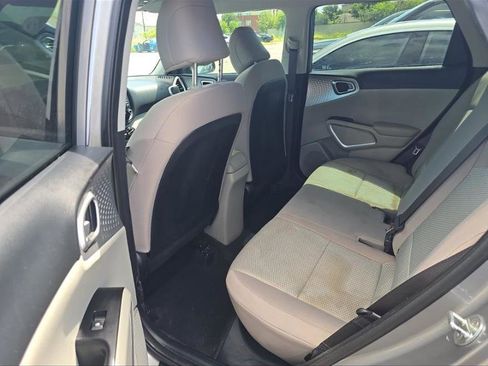Used 2022 Kia Soul LX FWD image 7