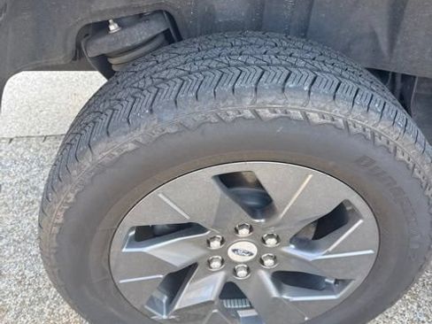Used 2025 Ford F150 Lightning XLT AWD/4WD image 15