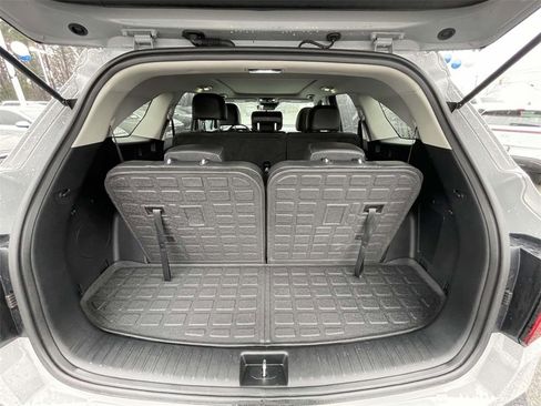 Used 2025 Kia Sorento S w/ Panoramic Sunroof Package image 7