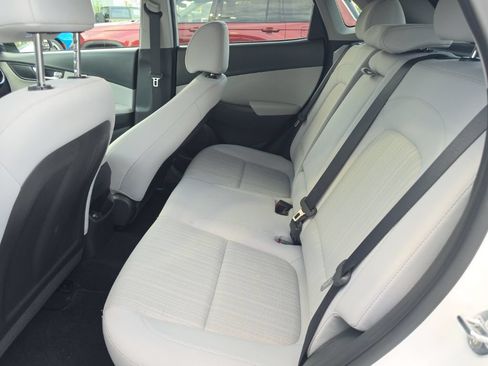 Used 2023 Hyundai Kona SEL w/ Convenience Package AWD/4WD image 5