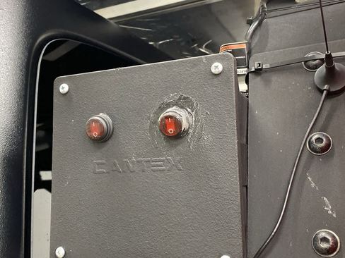 Used 2022 Jeep Gladiator Mojave w/ Trailer Tow Package image 32