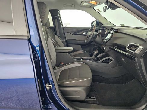 Used 2023 Chevrolet TrailBlazer LT w/ Convenience Package FWD image 10