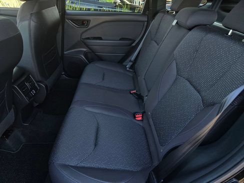 Used 2025 Subaru Forester Premium w/ Convenience Package #1 AWD/4WD image 12
