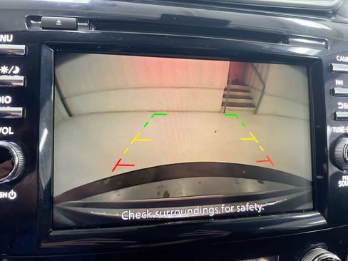 Used 2023 Nissan Murano S AWD/4WD image 15