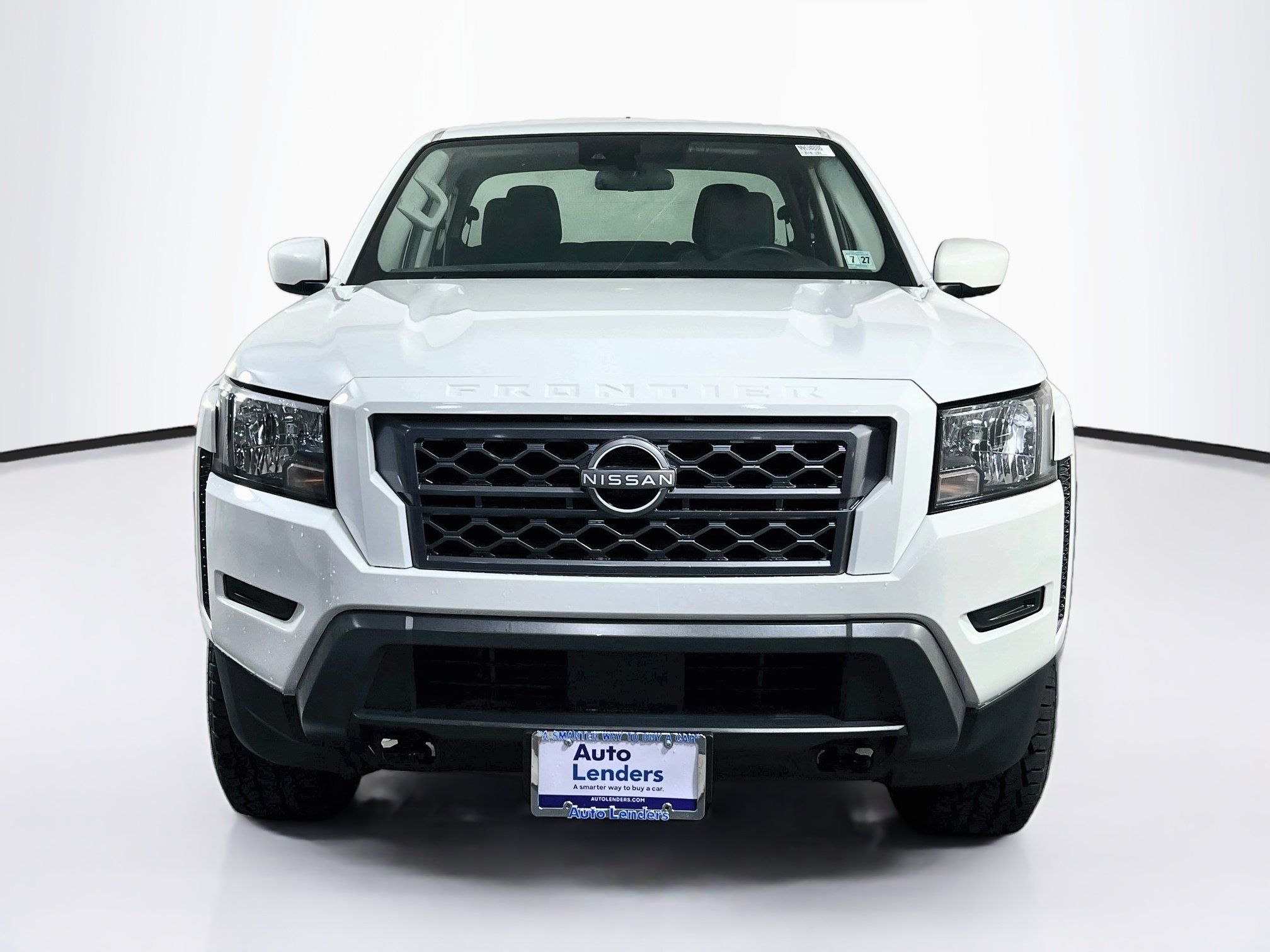 Used 2022 Nissan Frontier SV AWD/4WD image 2