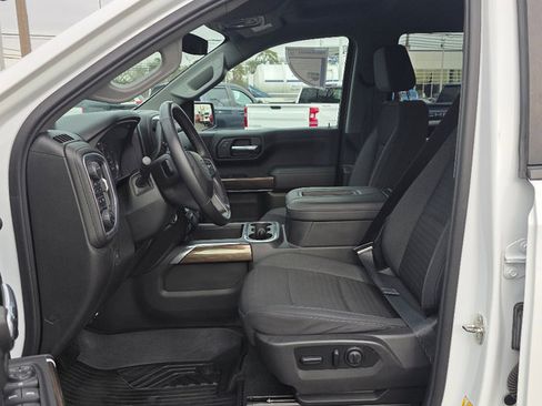 Certified 2021 Chevrolet Silverado 1500 LT Trail Boss w/ Convenience Package II image 31