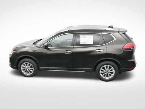 Used 2017 Nissan Rogue SV w/ SV Premium Package FWD image 28