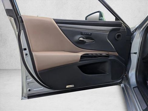 Used 2022 Lexus ES 350 w/ Premium Package image 12