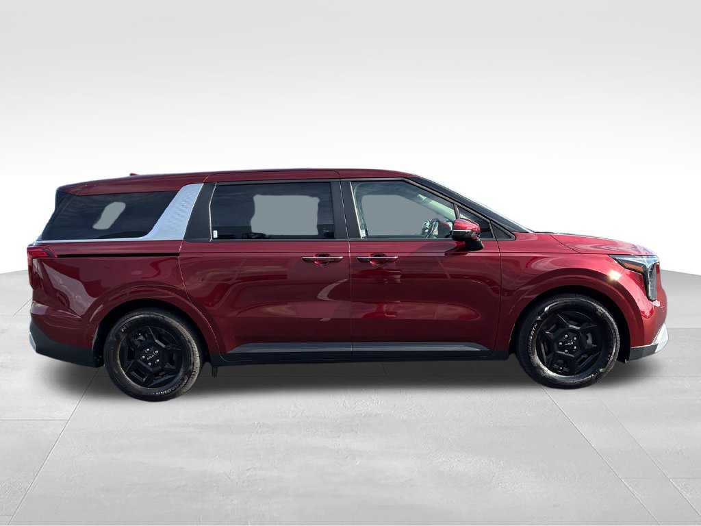 Used 2026 Kia Carnival FWD image 5