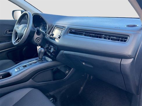Used 2021 Honda HR-V LX image 26