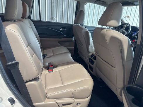 Used 2019 Honda Pilot EX-L image 11