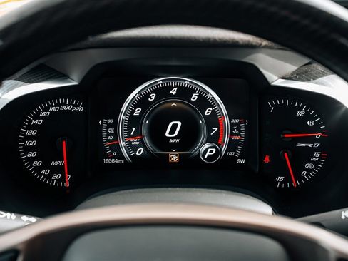 Used 2019 Chevrolet Corvette ZR1 RWD image 31