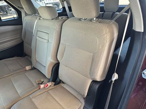Certified 2022 Ford Explorer XLT image 23