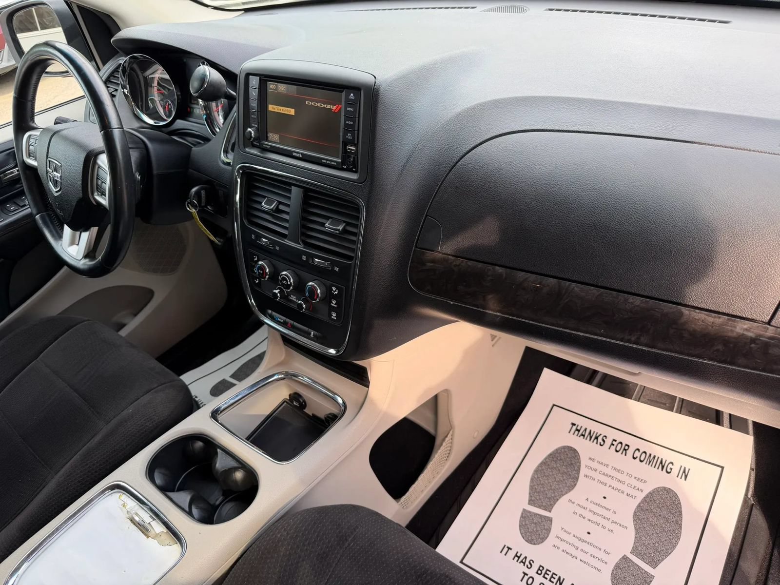 Used 2013 Dodge Grand Caravan SXT w/ UConnect Hands-Free Group FWD image 23